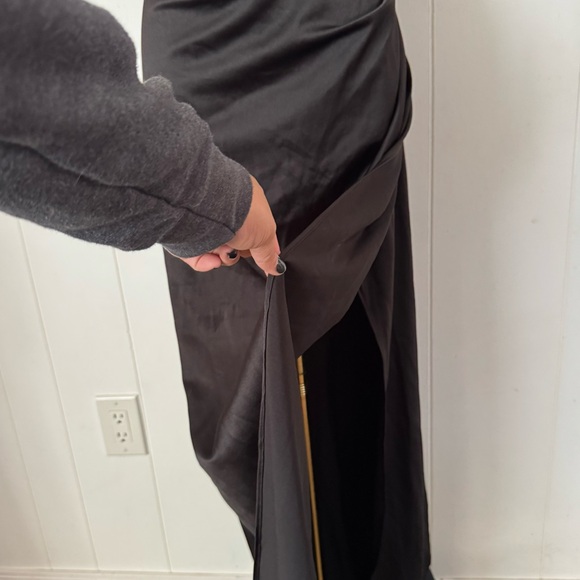 Elliatt Biarritz Maxi Gown in Black - Picture 11 of 12